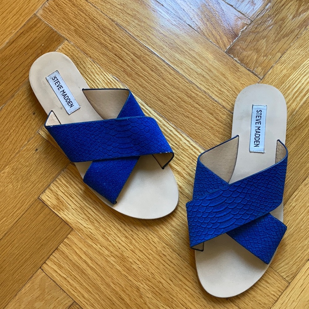 Steve Madden slides
